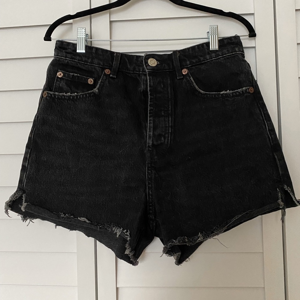 ZARA Slit Straight Denim Short